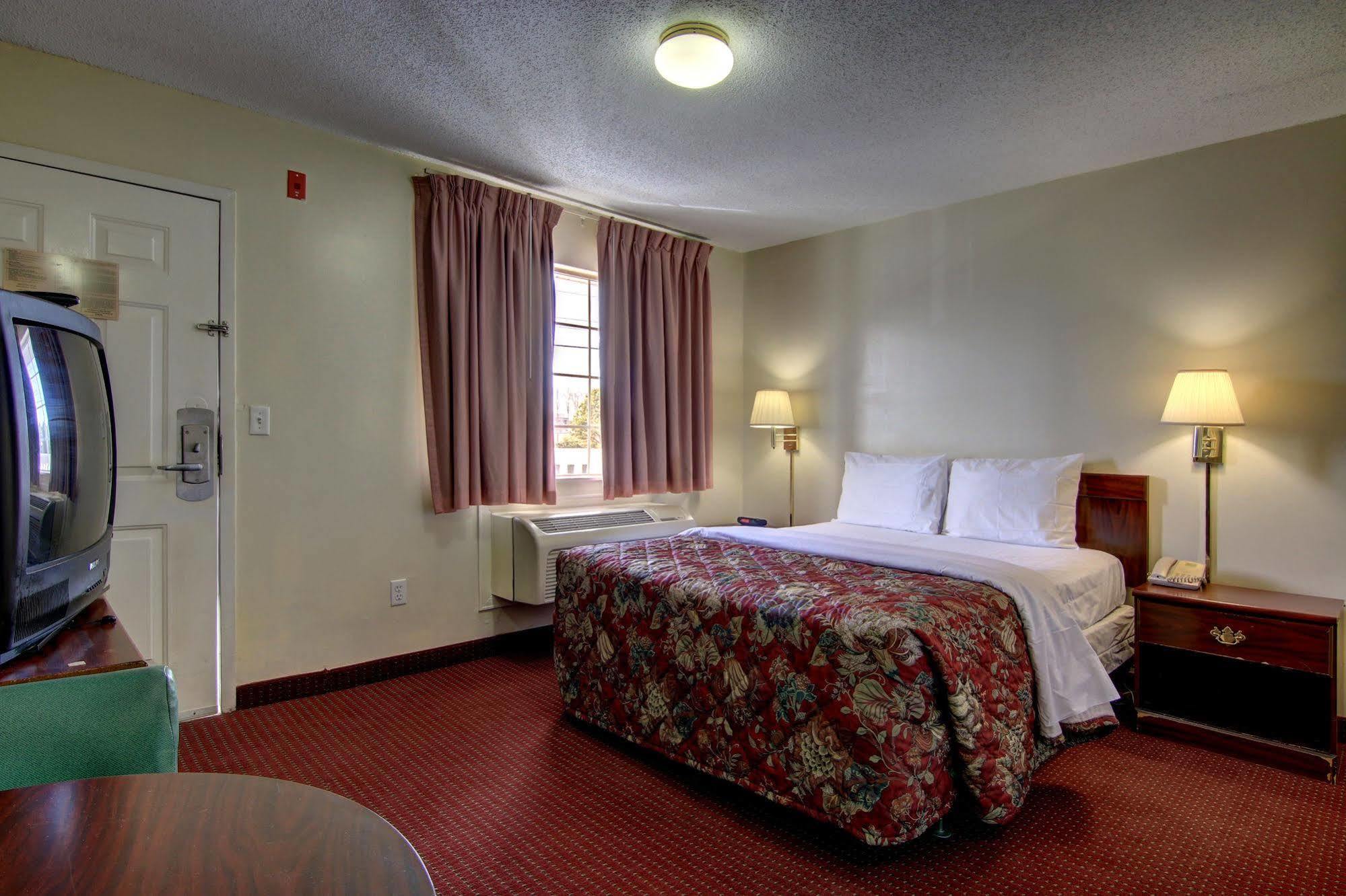 Intown Suites Extended Stay Atlanta Ga - Сувани Экстерьер фото